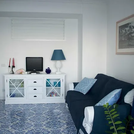 Il Porto Casa Tatil Evi Capri